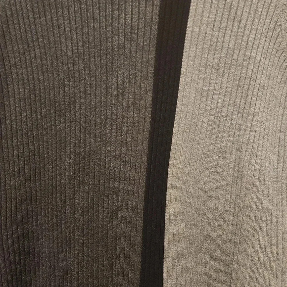 NWT Alfani gray and black color blocked long sleeve sweater dress Size Medium - Picture 4 of 6